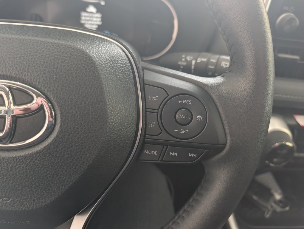 Toyota RAV4 XLE AWD 2025 à Magog, Québec - 19 - w1024h768px