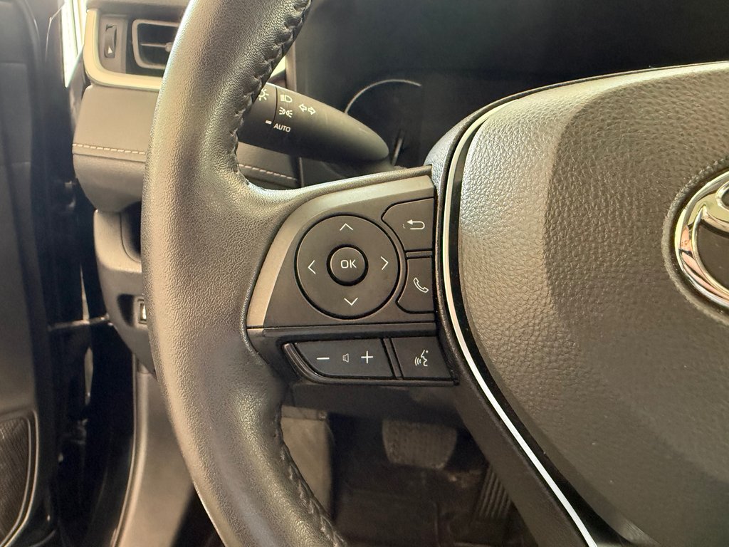 2025 Toyota RAV4 XLE AWD in Magog, Quebec - 14 - w1024h768px