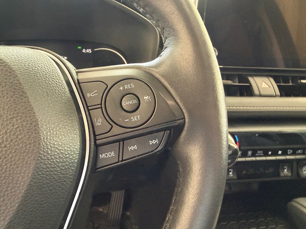 2025 Toyota RAV4 XLE AWD in Magog, Quebec - 15 - w1024h768px
