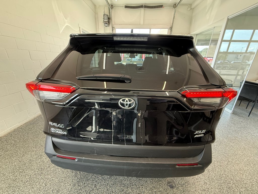 2025 Toyota RAV4 XLE AWD in Magog, Quebec - 3 - w1024h768px