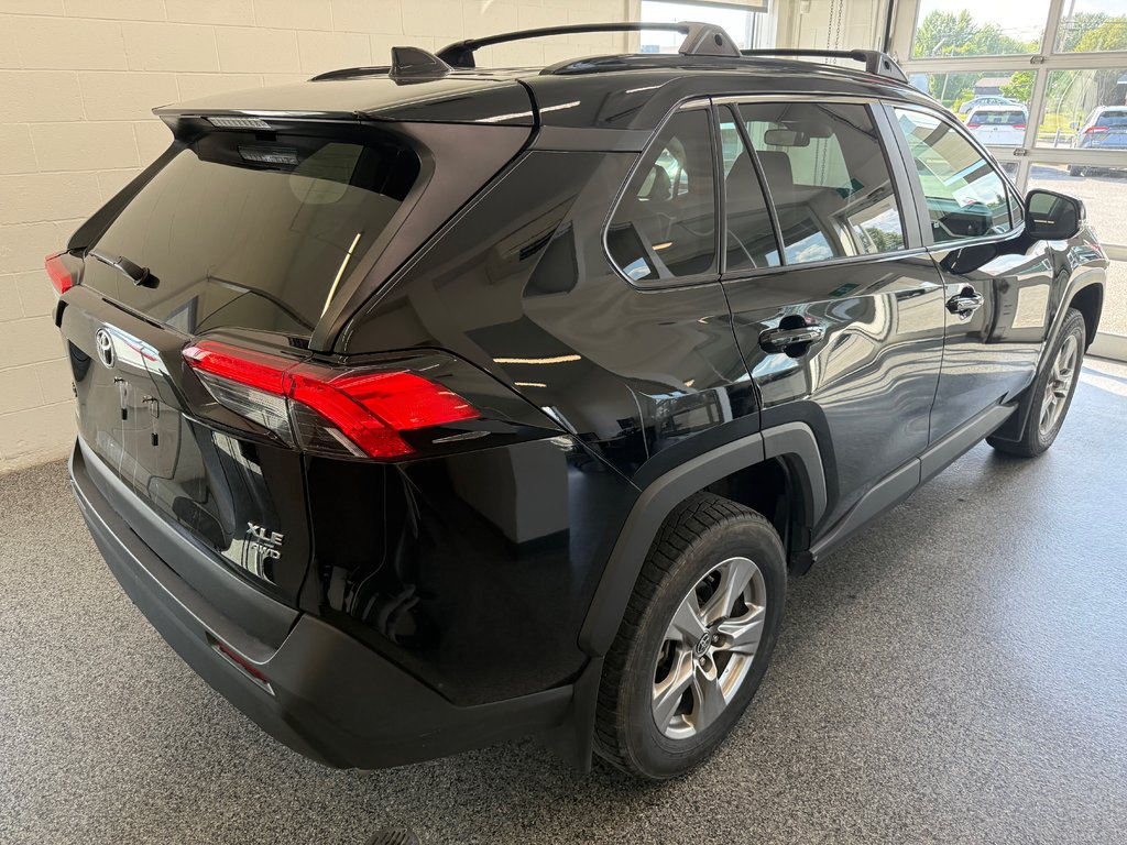 2025 Toyota RAV4 XLE AWD in Magog, Quebec - 2 - w1024h768px
