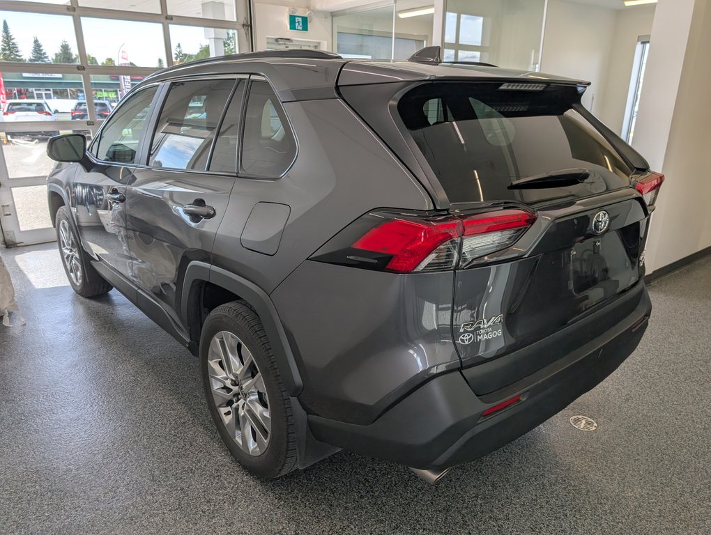 2025 Toyota RAV4 XLE AWD, in Magog, Quebec - 4 - w1024h768px