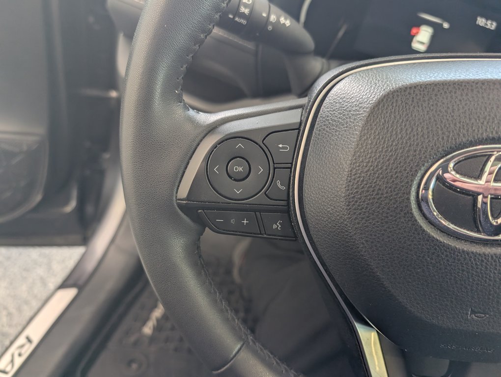 2025 Toyota RAV4 XLE AWD, in Magog, Quebec - 18 - w1024h768px