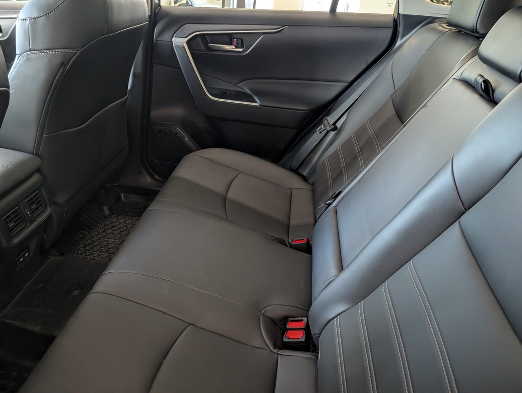 2025 Toyota RAV4 XLE AWD, in Magog, Quebec - 10 - w1024h768px