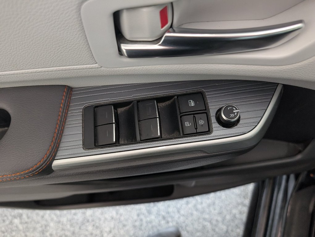 Toyota Sienna Hybrid XSE, CUIR, TOIT, 2021 à Magog, Québec - 16 - w1024h768px
