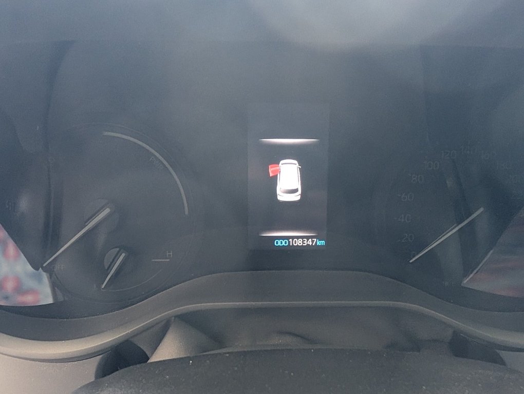 2021 Toyota Sienna Hybrid LE AWD in Magog, Quebec - 23 - w1024h768px