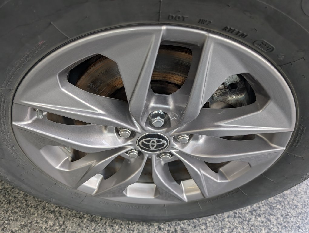 2021 Toyota Sienna Hybrid LE AWD, 8 PASSAGERS, in Magog, Quebec - 23 - w1024h768px