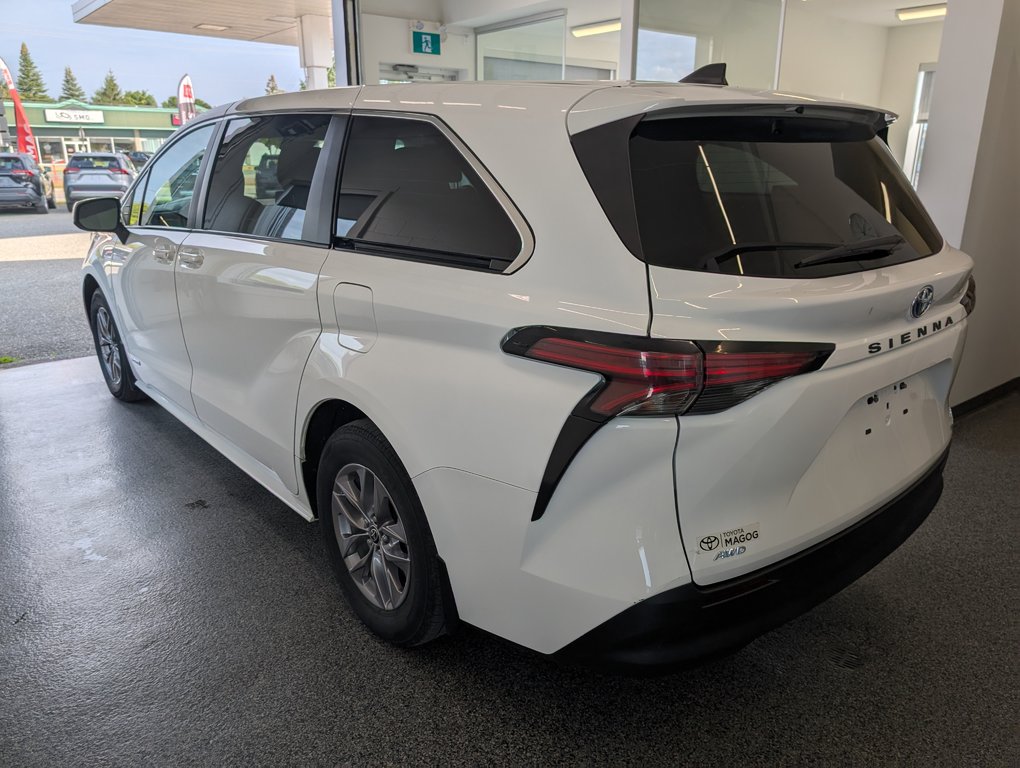 2021 Toyota Sienna Hybrid LE AWD, 8 PASSAGERS, in Magog, Quebec - 5 - w1024h768px