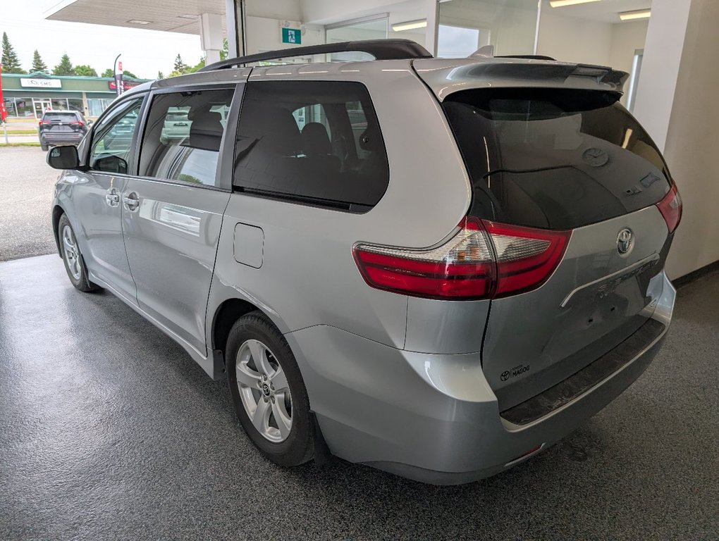 Toyota Sienna LE 8 PASSAGERS, 2020 à Magog, Québec - 5 - w1024h768px