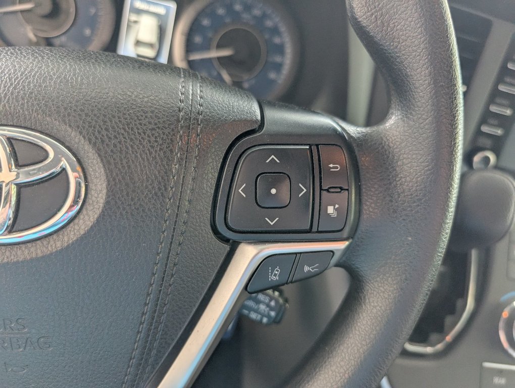 Toyota Sienna LE 8 PASSAGERS, 2020 à Magog, Québec - 21 - w1024h768px