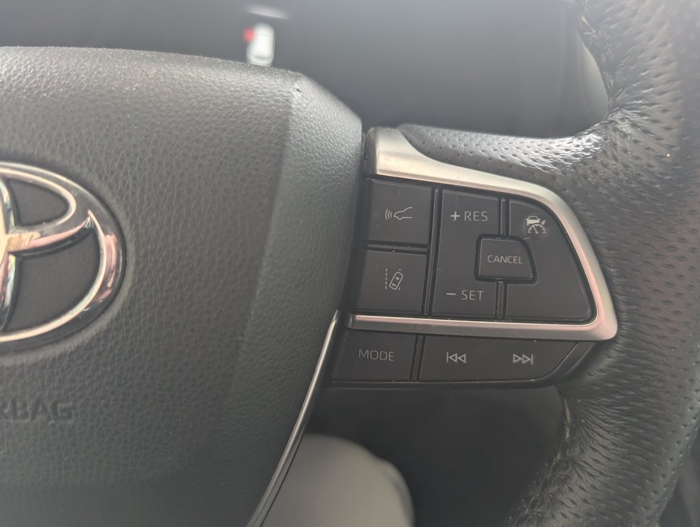 Toyota Sienna LE AWD 8 PASSAGER 2021 à Magog, Québec - 19 - w1024h768px
