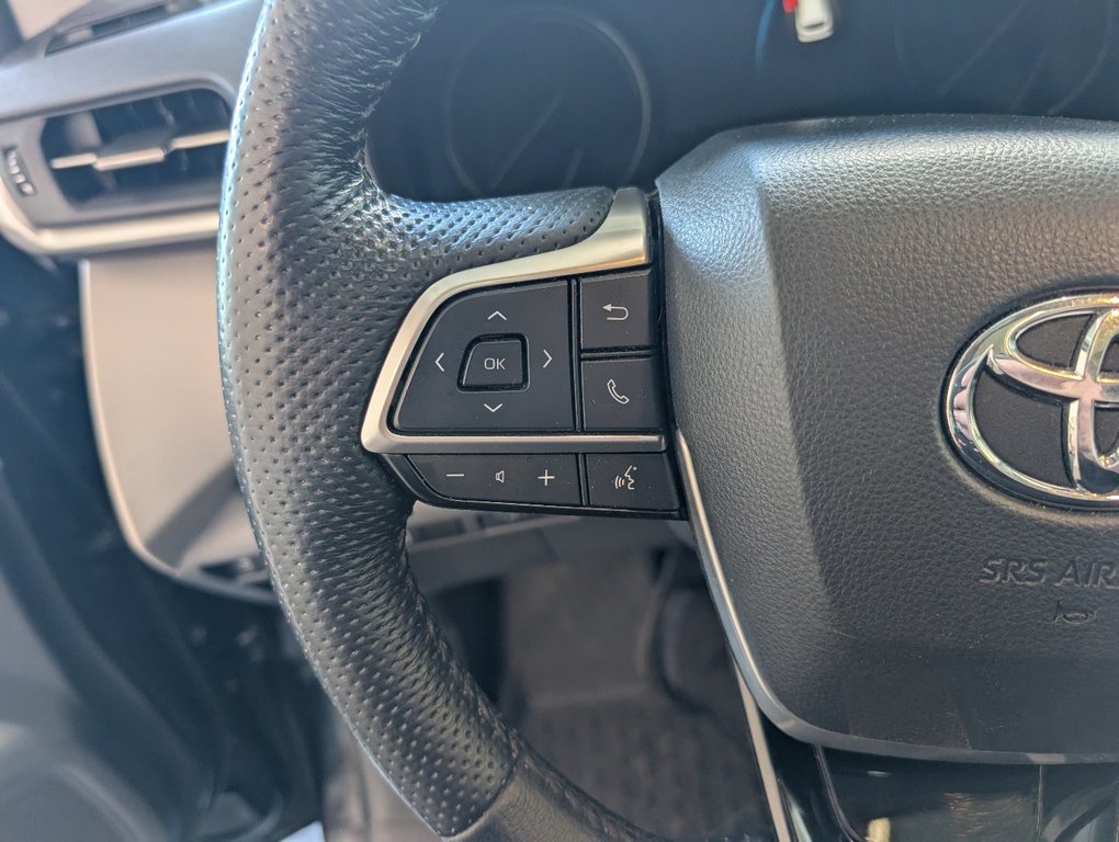 2022 Toyota Sienna LIMITED AWD 7 PLACES in Magog, Quebec - 22 - w1024h768px
