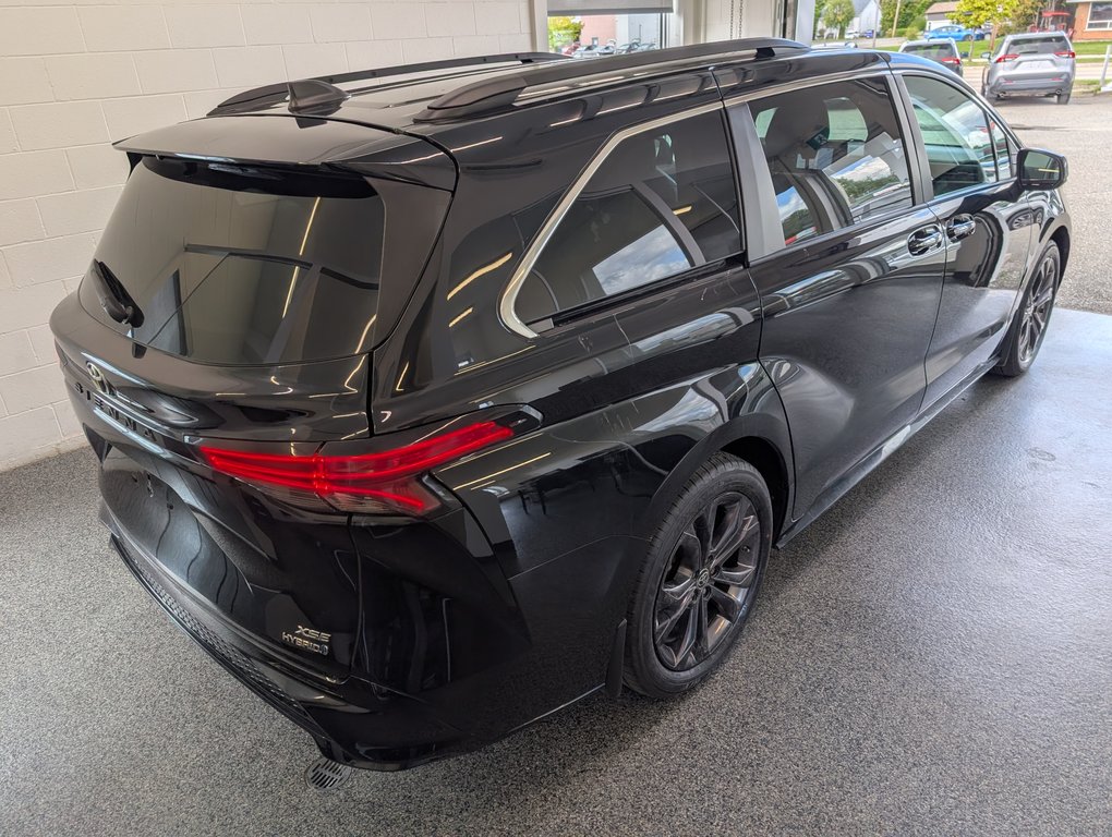 2022 Toyota Sienna XSE, 7 PASSAGERS in Magog, Quebec - 3 - w1024h768px