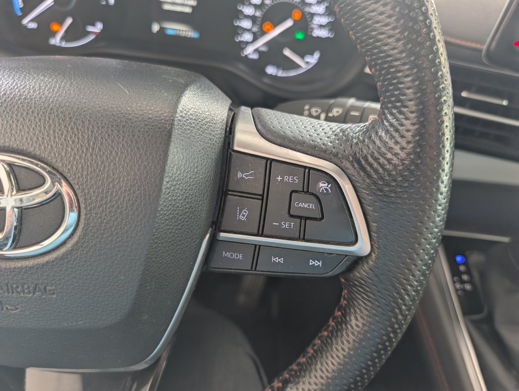 2022 Toyota Sienna XSE, 7 PASSAGERS in Magog, Quebec - 18 - w1024h768px