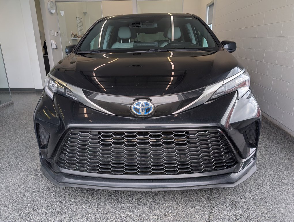 2022 Toyota Sienna XSE, 7 PASSAGERS in Magog, Quebec - 5 - w1024h768px