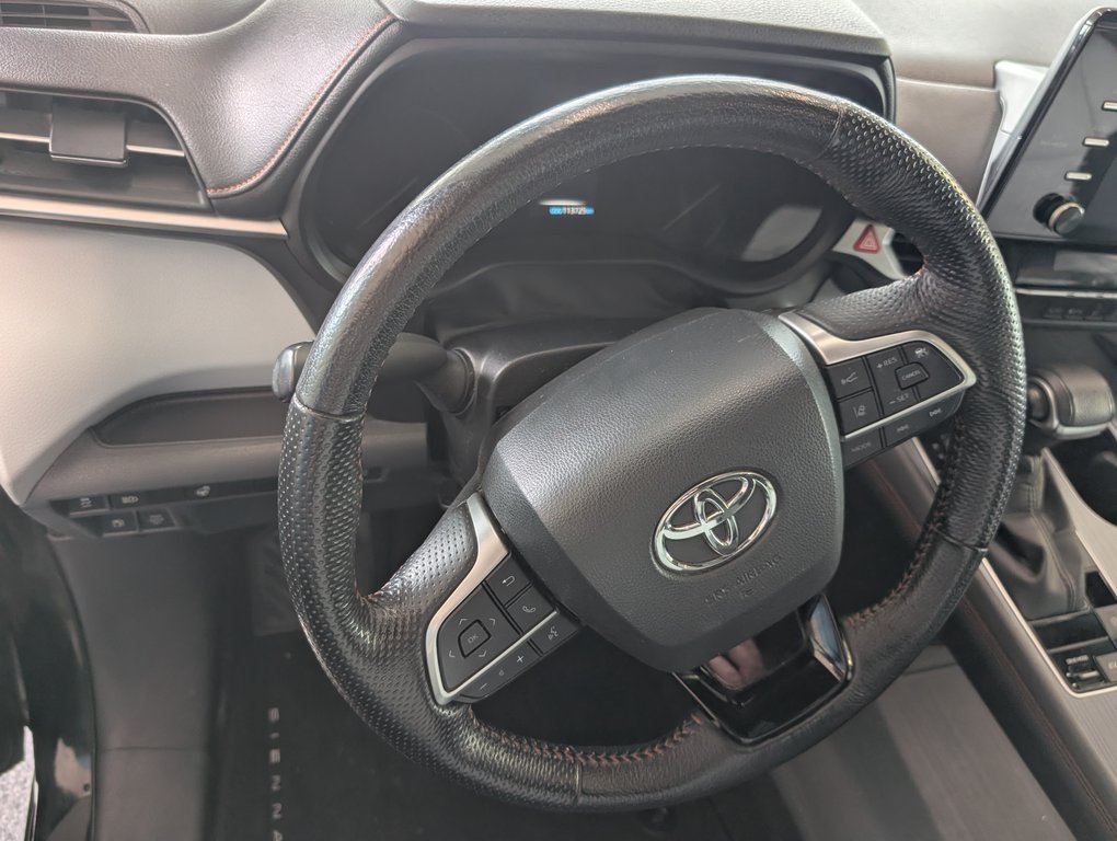 2022 Toyota Sienna XSE, 7 PASSAGERS in Magog, Quebec - 11 - w1024h768px