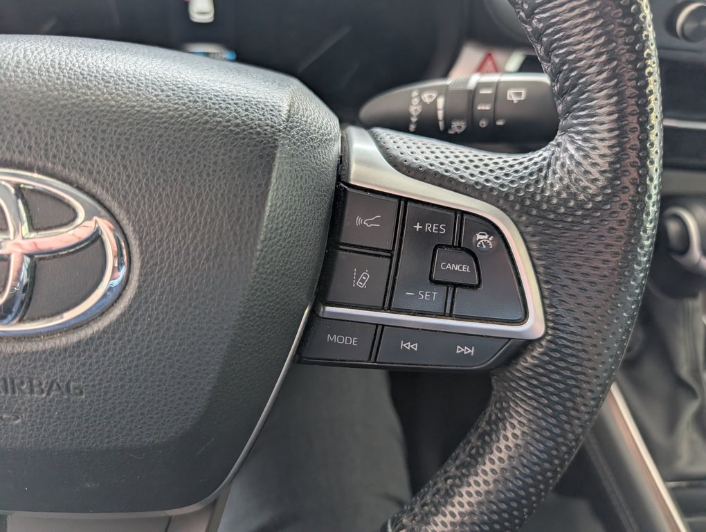 Toyota Sienna XLE 8 PASSAGERS, 2023 à Magog, Québec - 20 - w1024h768px