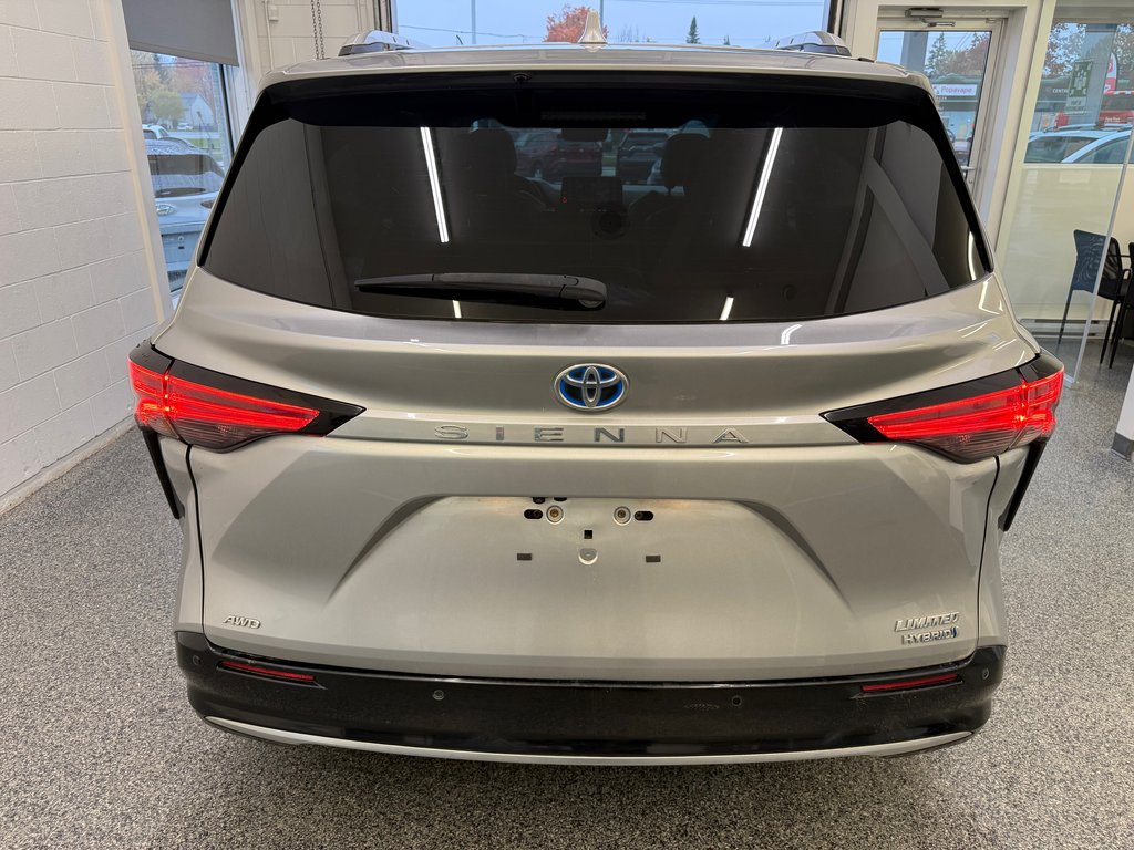 Toyota Sienna Limited 7 passager 2024 à Magog, Québec - 3 - w1024h768px