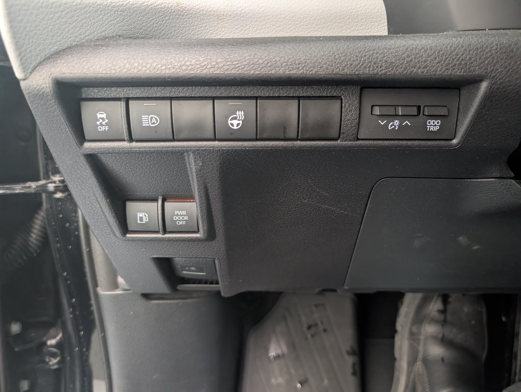 2025 Toyota Sienna LE AWD 8 PASSAGER in Magog, Quebec - 22 - w1024h768px