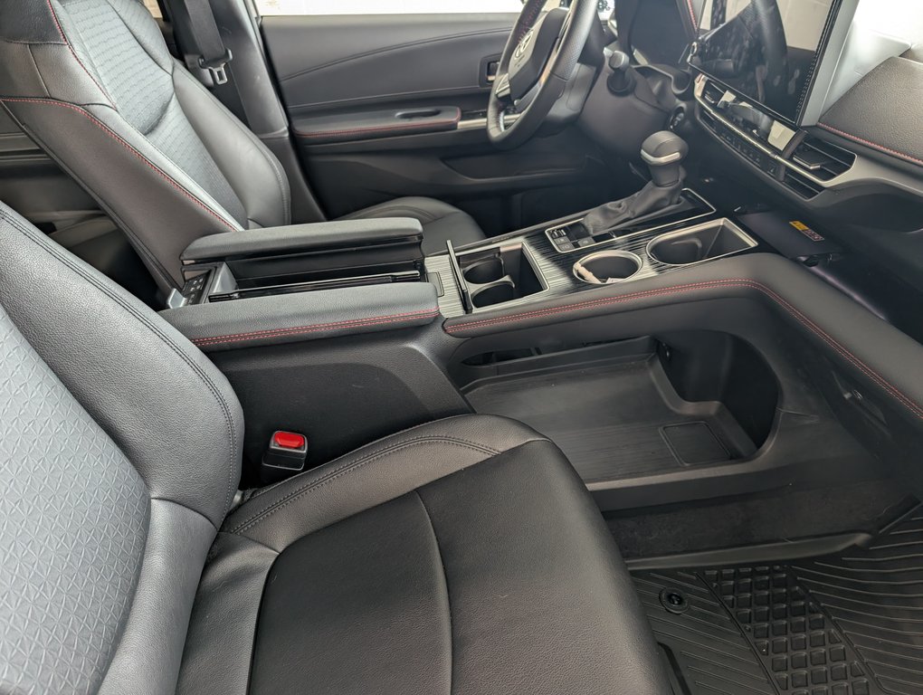 Toyota Sienna XSE AWD 7 PASSAGERS 2025 à Magog, Québec - 9 - w1024h768px