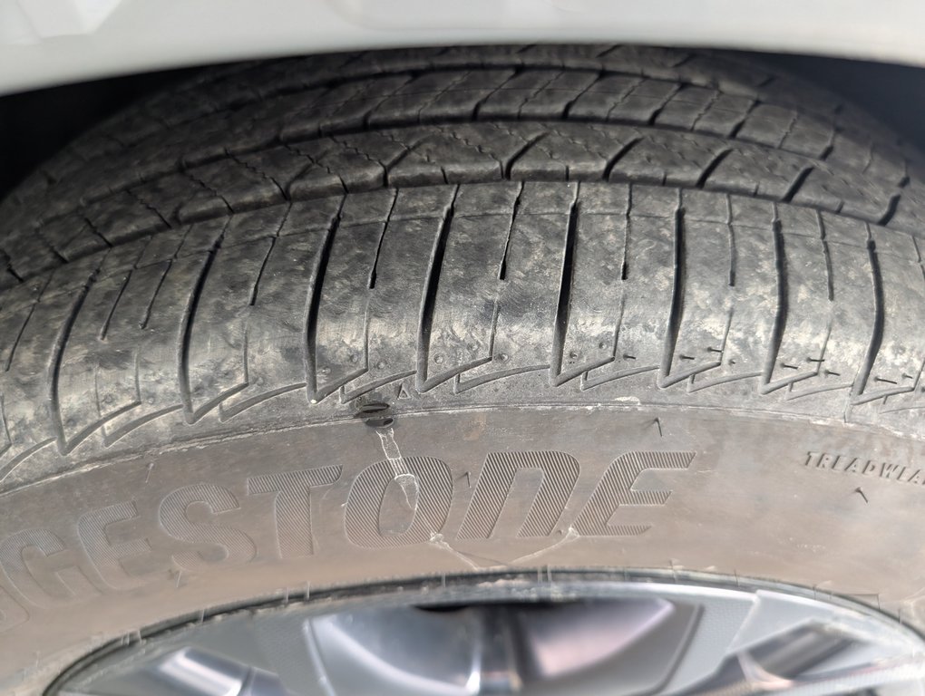 2025 Toyota Sienna XSE AWD, A/C, 7 PASSAGERS in Magog, Quebec - 23 - w1024h768px