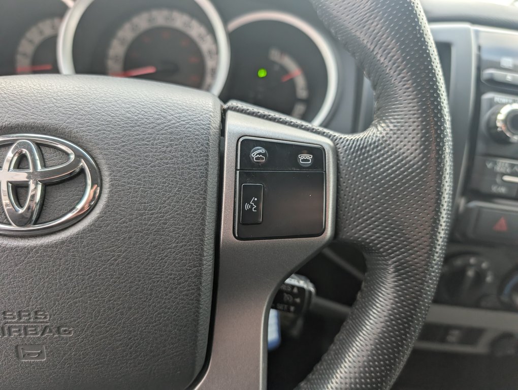 Toyota Tacoma V6 4X4, 2012 à Magog, Québec - 19 - w1024h768px