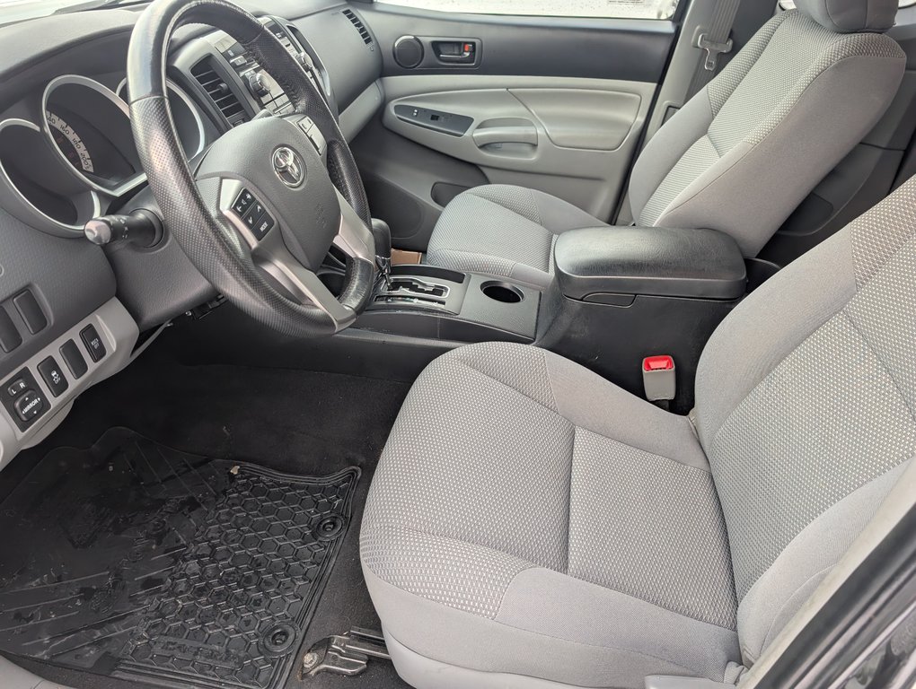 Toyota Tacoma V6 4X4, 2012 à Magog, Québec - 13 - w1024h768px