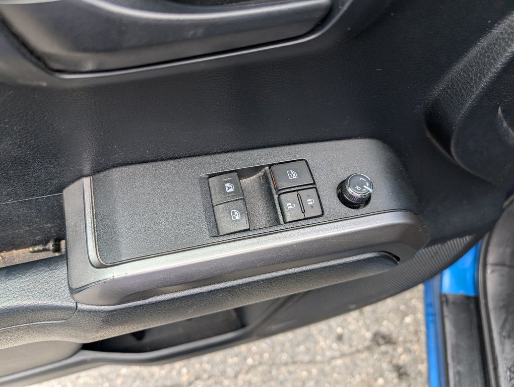 Toyota Tacoma SR5 V6 4X4, 2016 à Magog, Québec - 14 - w1024h768px