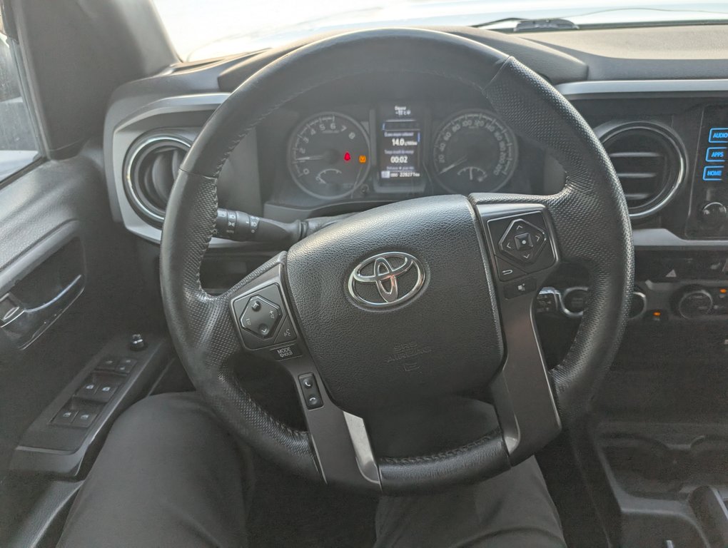 Toyota Tacoma TRD SPORT 4X4 2016 à Magog, Québec - 13 - w1024h768px