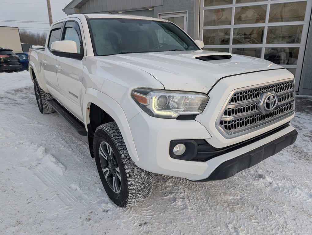 Toyota Tacoma TRD SPORT 4X4 2016 à Magog, Québec - 1 - w1024h768px