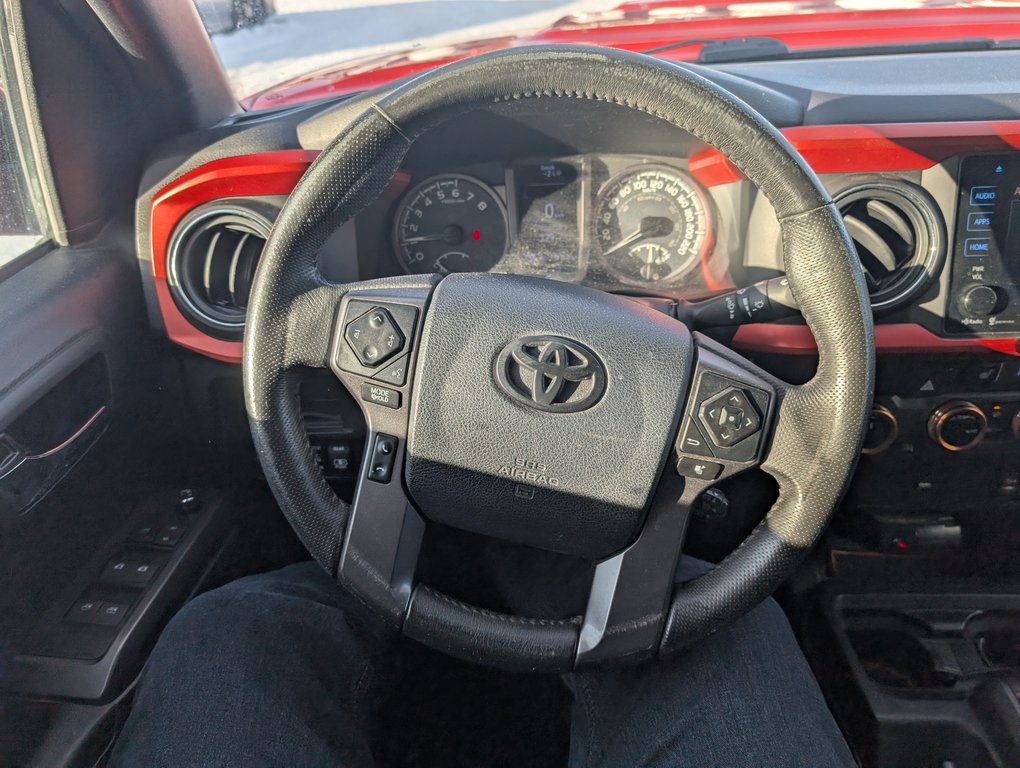 Toyota Tacoma TRD SPORT 2017 à Magog, Québec - 16 - w1024h768px