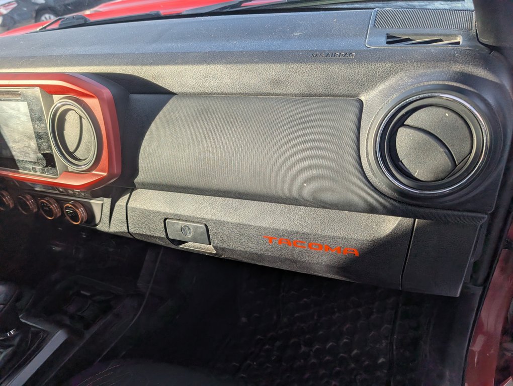 Toyota Tacoma TRD SPORT 2017 à Magog, Québec - 11 - w1024h768px