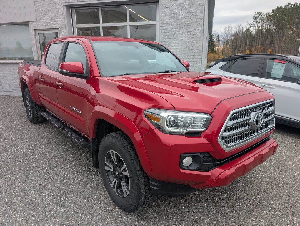 2017 Toyota Tacoma TRD SPORT 4X4 in Magog, Quebec - 1 - w1024h768px