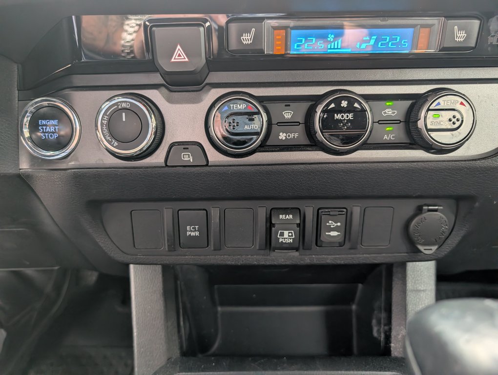 Toyota Tacoma TRD OFF ROAD 4X4 2018 à Magog, Québec - 18 - w1024h768px