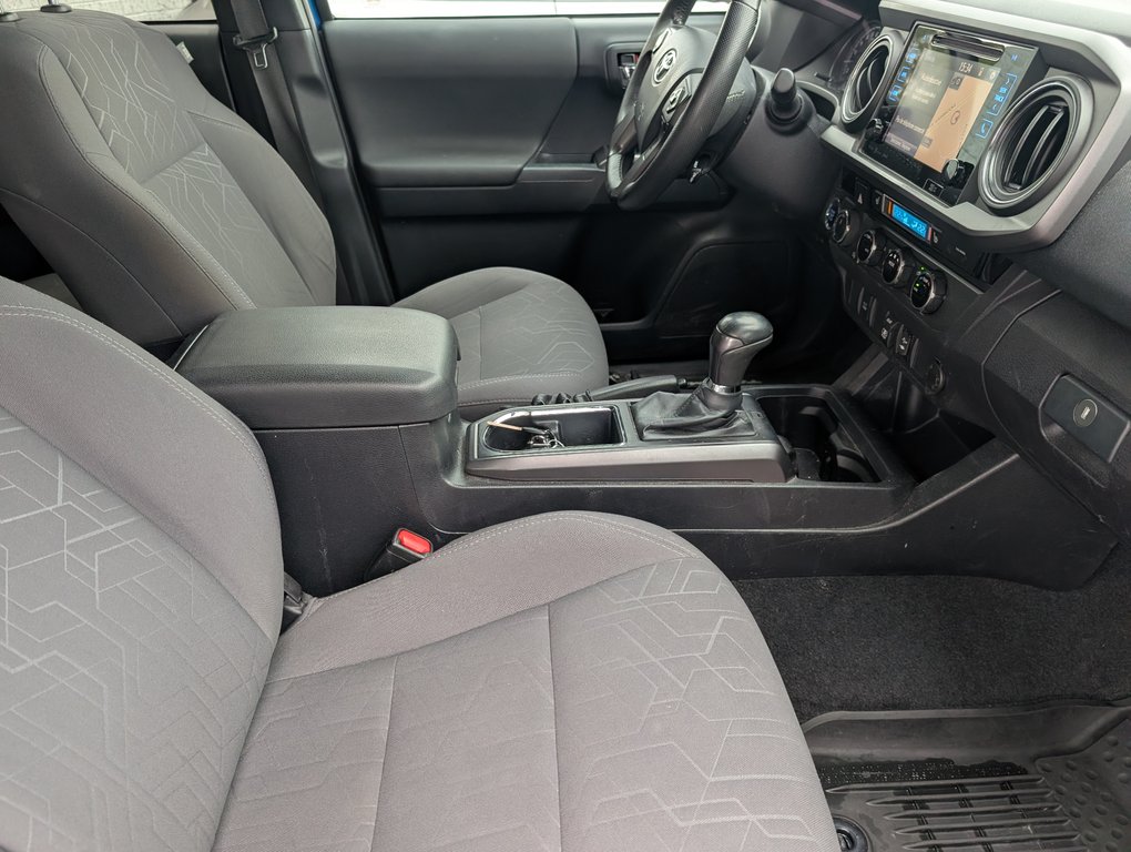Toyota Tacoma TRD OFF ROAD 4X4 2018 à Magog, Québec - 10 - w1024h768px