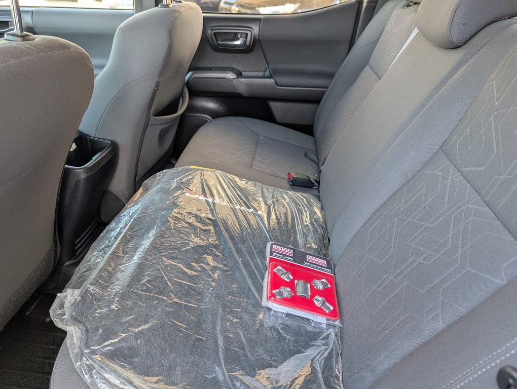 Toyota Tacoma TRD OFFROAD, 4X4, 2019 à Magog, Québec - 12 - w1024h768px