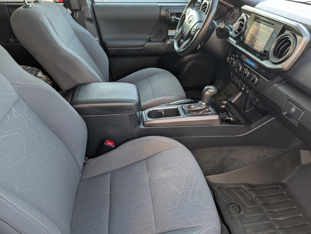 Toyota Tacoma TRD OFFROAD, 4X4, 2019 à Magog, Québec - 10 - w1024h768px