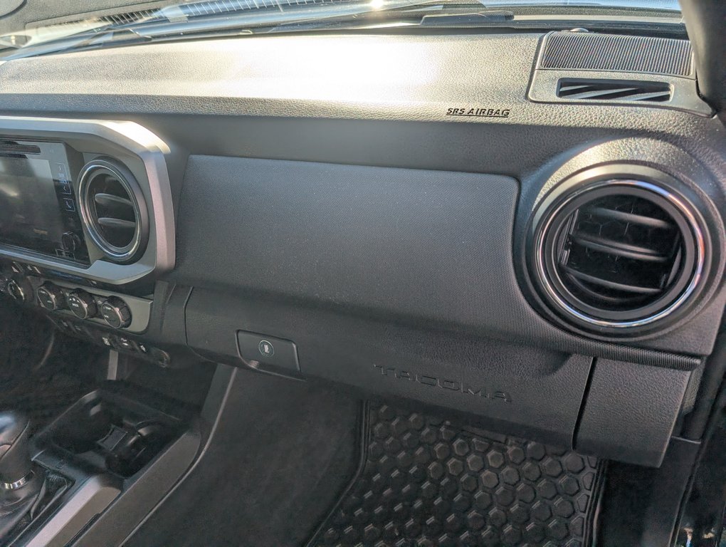 Toyota Tacoma TRD SPORT PREMIUM 4X4 2019 à Magog, Québec - 11 - w1024h768px