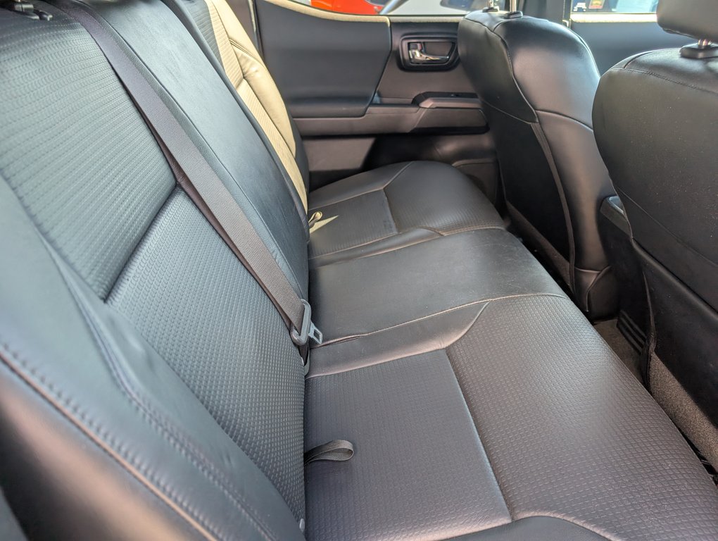 Toyota Tacoma TRD SPORT PREMIUM 4X4 2019 à Magog, Québec - 9 - w1024h768px
