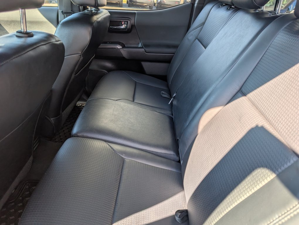Toyota Tacoma TRD SPORT PREMIUM 4X4 2019 à Magog, Québec - 12 - w1024h768px