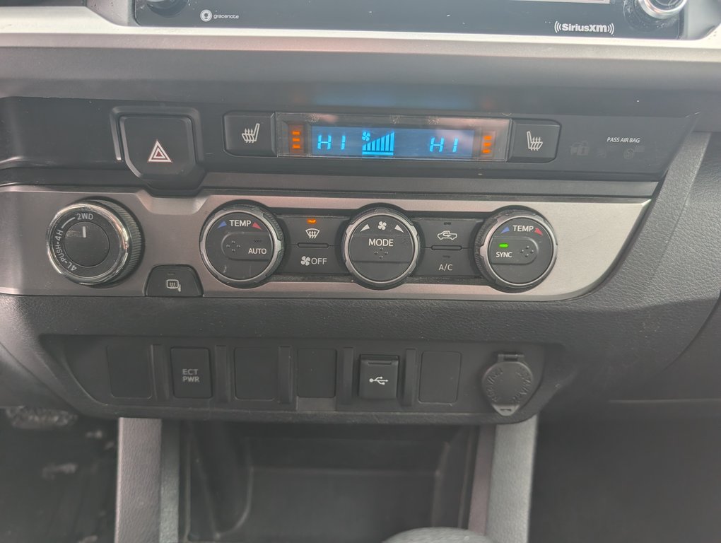 2021 Toyota Tacoma SR5 DOUBLE CAB 4X4 in Magog, Quebec - 18 - w1024h768px