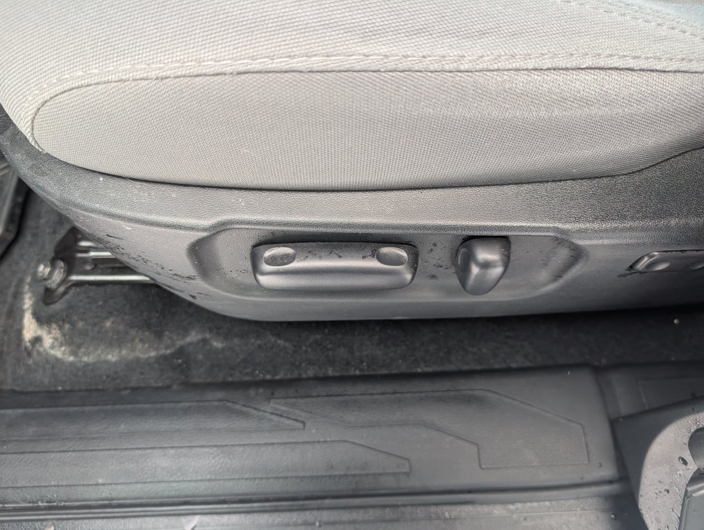 2021 Toyota Tacoma SR5 4X4, in Magog, Quebec - 14 - w1024h768px