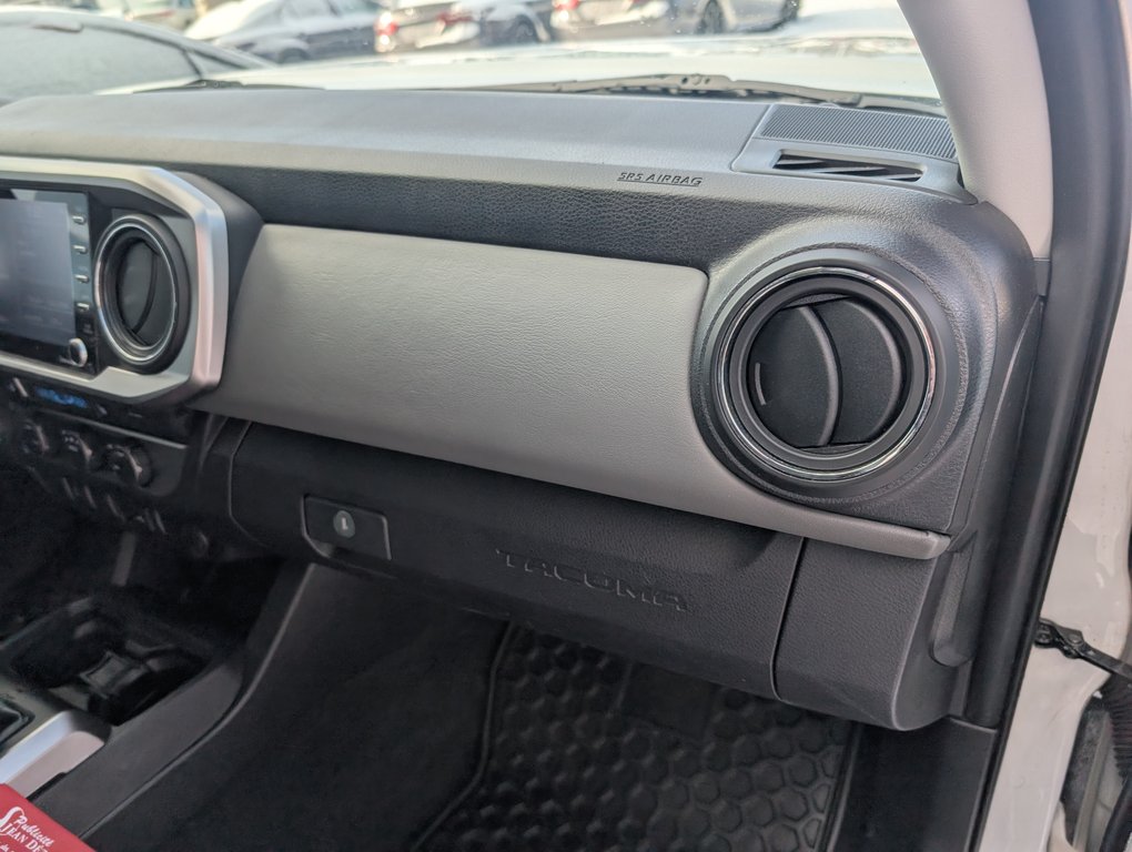 2021 Toyota Tacoma SR5 4X4, in Magog, Quebec - 11 - w1024h768px