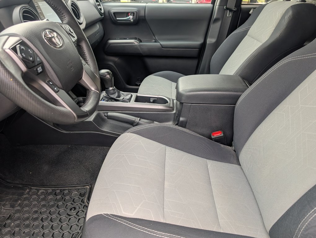 Toyota Tacoma TRD SPORT 4X4, 2021 à Magog, Québec - 13 - w1024h768px