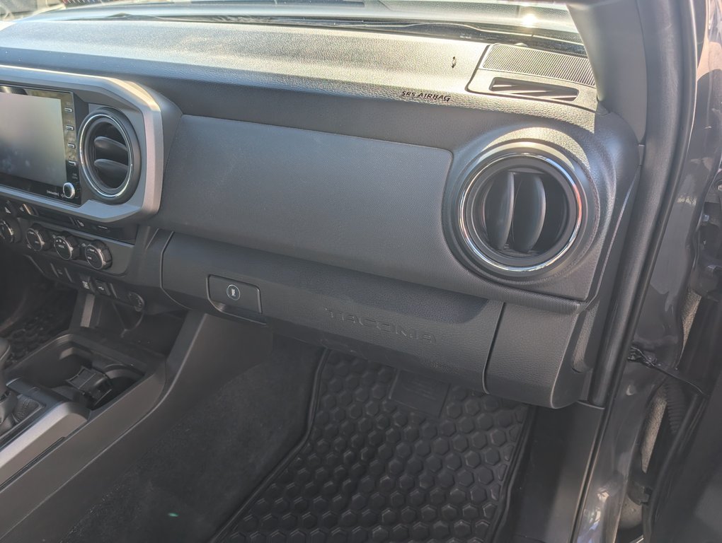 Toyota Tacoma TRD SPORT, 4X4, 2022 à Magog, Québec - 11 - w1024h768px