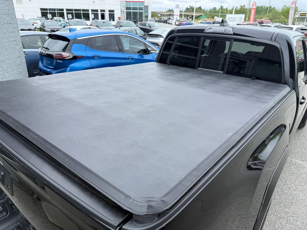 2022 Toyota Tacoma SR5 in Magog, Quebec - 8 - w1024h768px