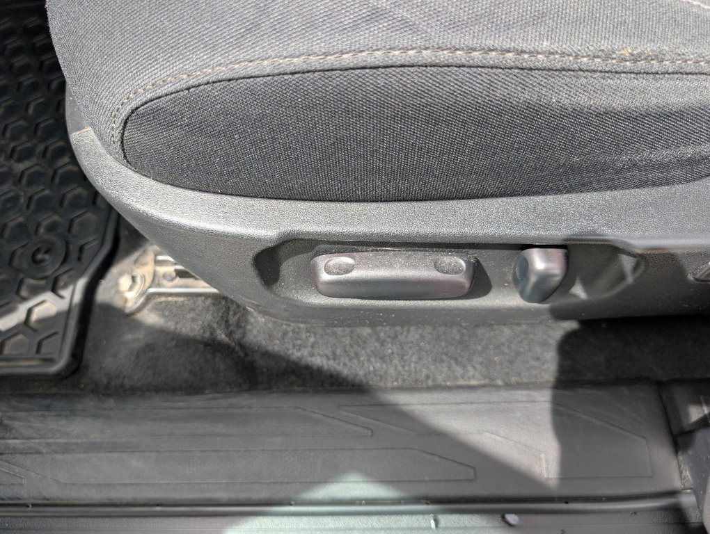Toyota Tacoma TRD OFF ROAD 4X4, GARANTIE JUSQU EN 2027, 2023 à Magog, Québec - 14 - w1024h768px