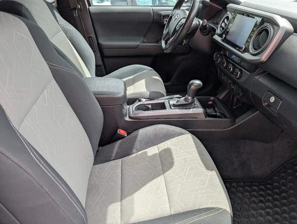 Toyota Tacoma TRD OFF ROAD 4X4, GARANTIE JUSQU EN 2027, 2023 à Magog, Québec - 9 - w1024h768px