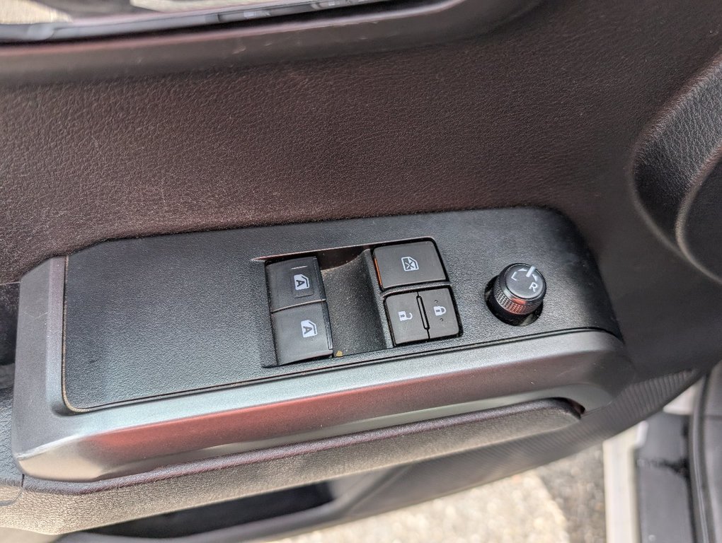 Toyota Tacoma TRD OFF ROAD 4X4, GARANTIE JUSQU EN 2027, 2023 à Magog, Québec - 15 - w1024h768px