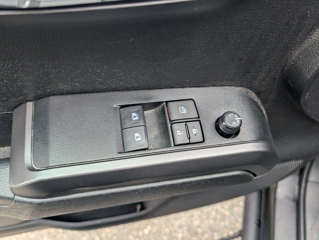 Toyota Tacoma TRD OFF ROAD, 4X4, GARANTIE JUSQU EN 2028, 2023 à Magog, Québec - 14 - w1024h768px